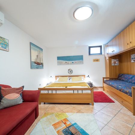 Apartments Zlatko & Mira Dorcic Baška Quarto foto
